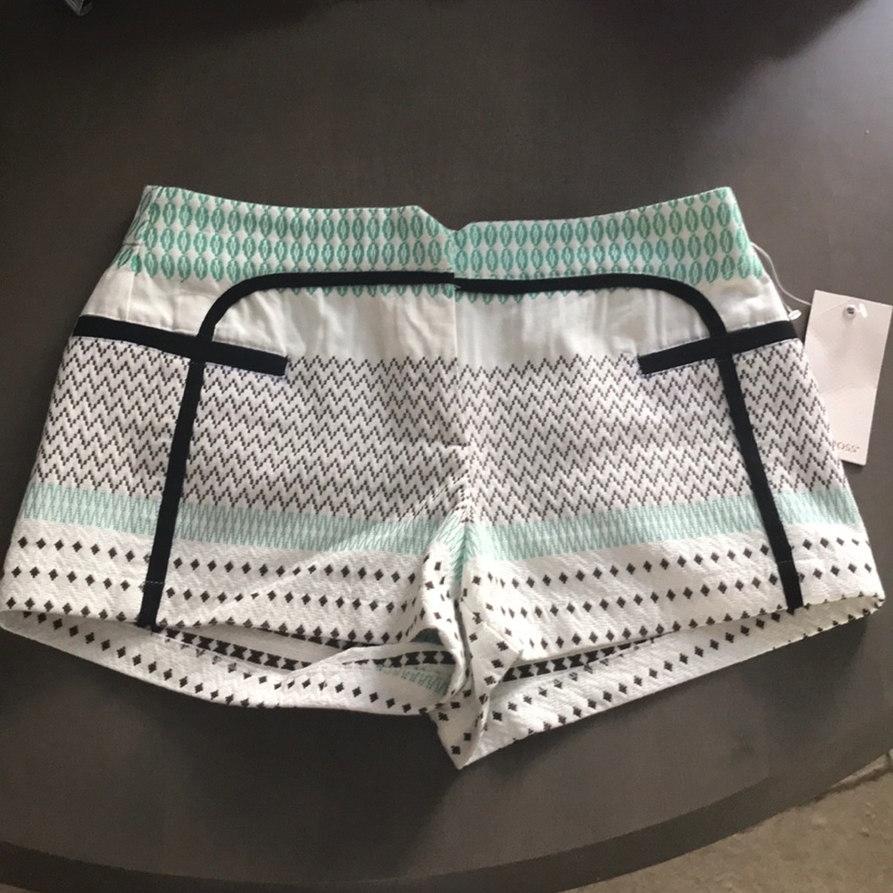NWT Ella moss short